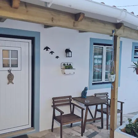 Casa Do Mar - Big Wave Spotter House بيت ضيافة